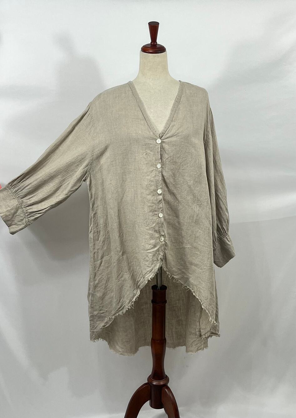 MAGNOLIA PEARL Love OS Beige Tan Linen Shirt Top Tunic Light Jacket